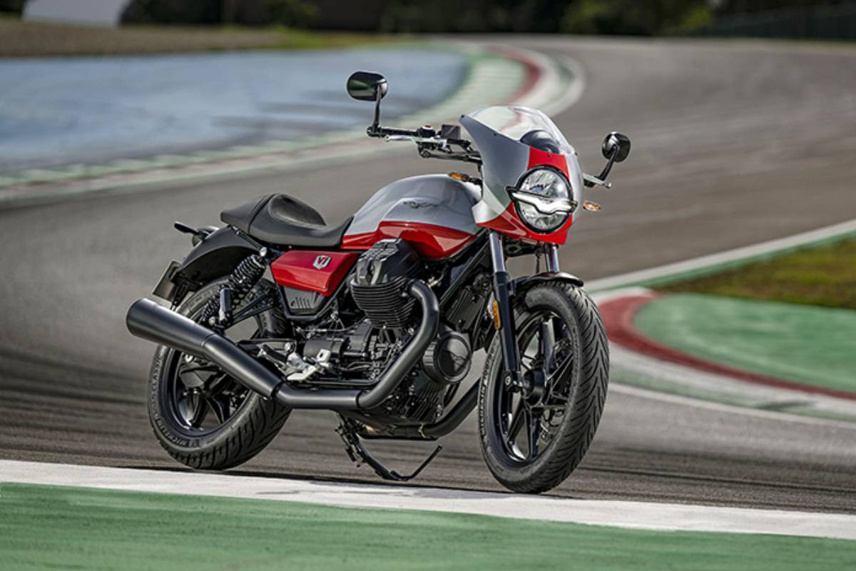 2024 Moto Guzzi V7 Stone Corsa