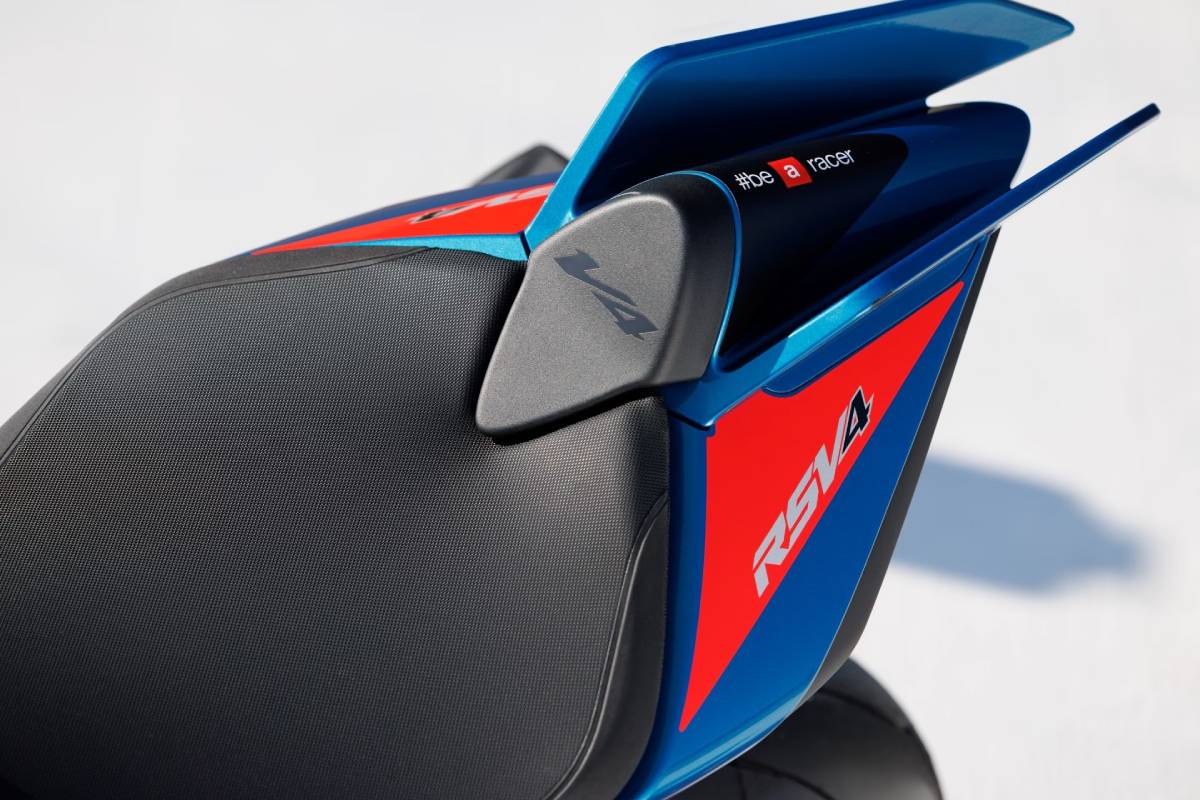 2026 Aprilia RSV4 1100
