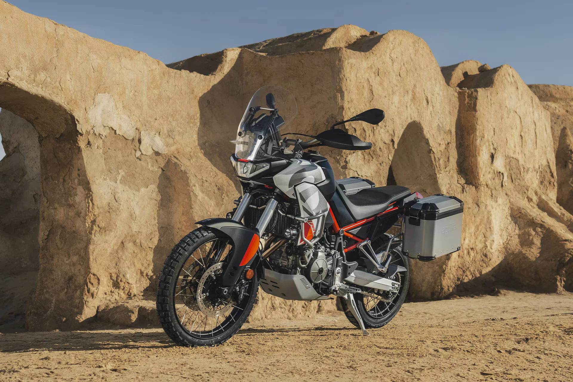 2026 Aprilia Tuareg 660/></p>
              </div>
            </div>

            
    </div>

  </div>
</div>


<div id=